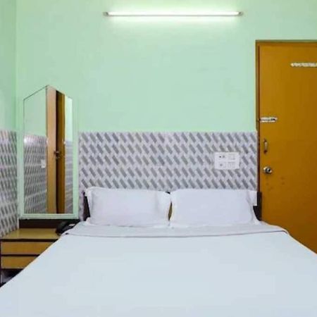 Pop Hotel Nand Palace Jhansi Exterior photo